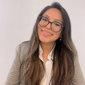 Meet your Posher, Ana